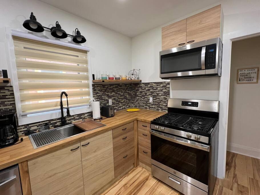 Trendy In Tremont, Cle Apartment Cleveland Luaran gambar