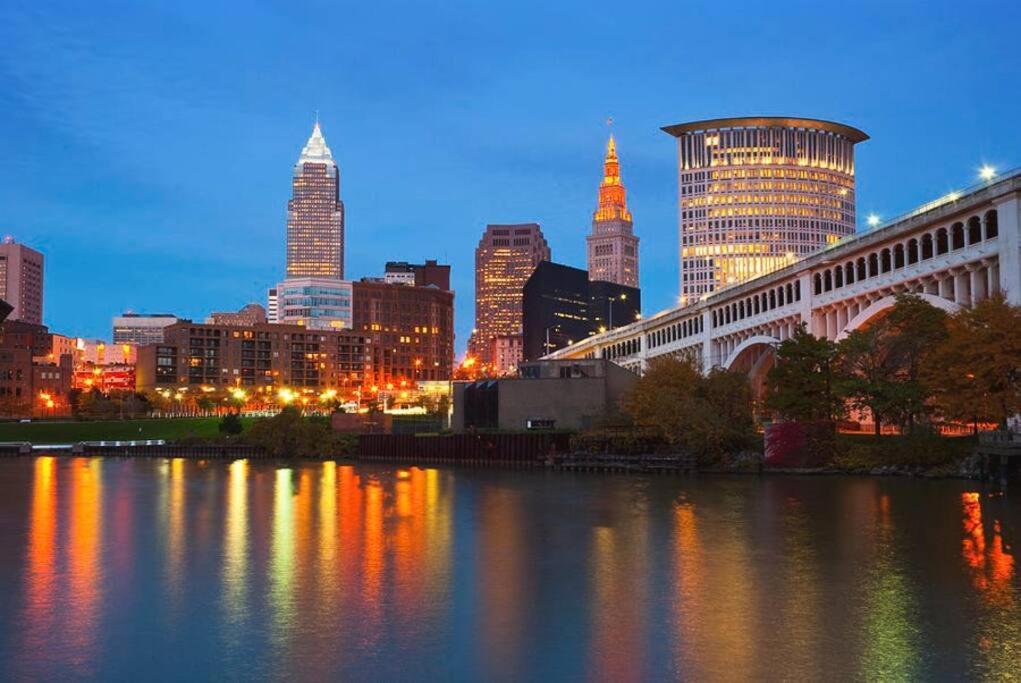 Trendy In Tremont, Cle Apartment Cleveland Luaran gambar